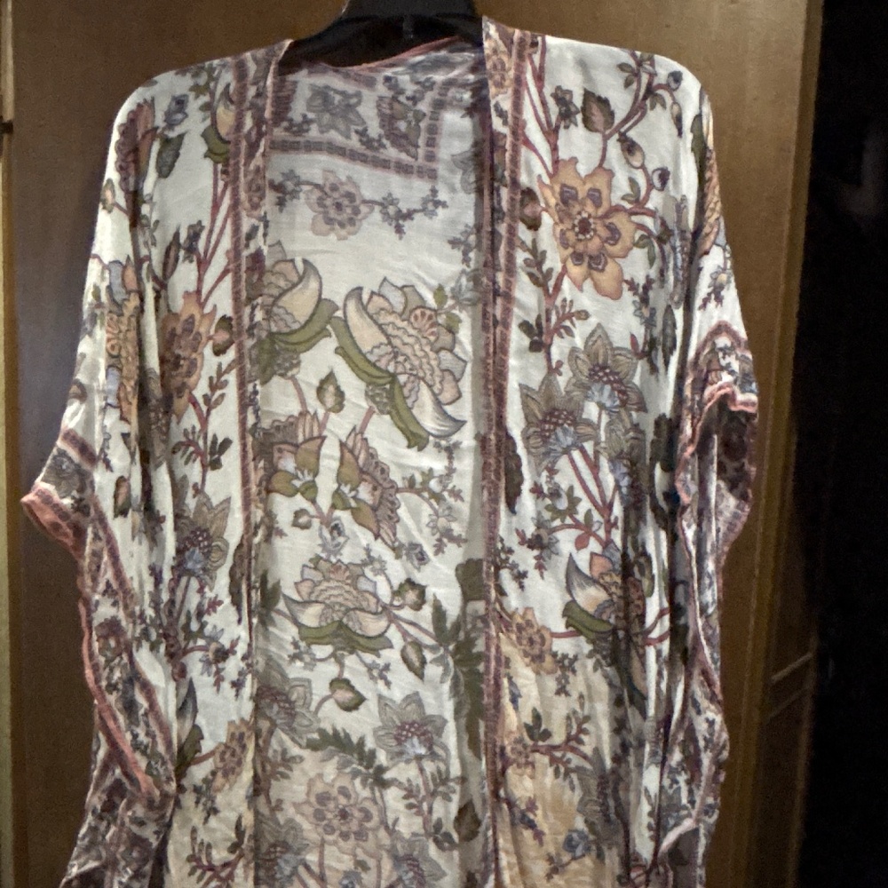 Gently used Ruggine Kimono size